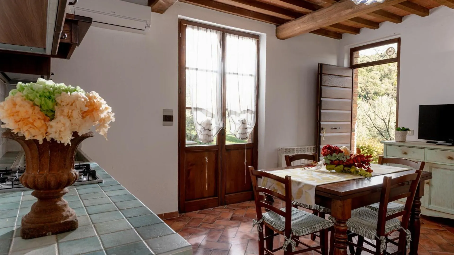 Tenuta Aronne Massa Marittima 0*,